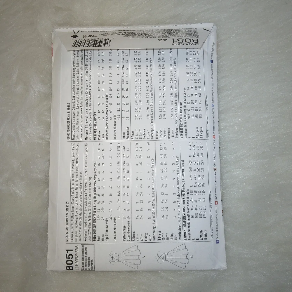 Simplicity 8051 Misses Retro Dress in 2 styles, size 10-18